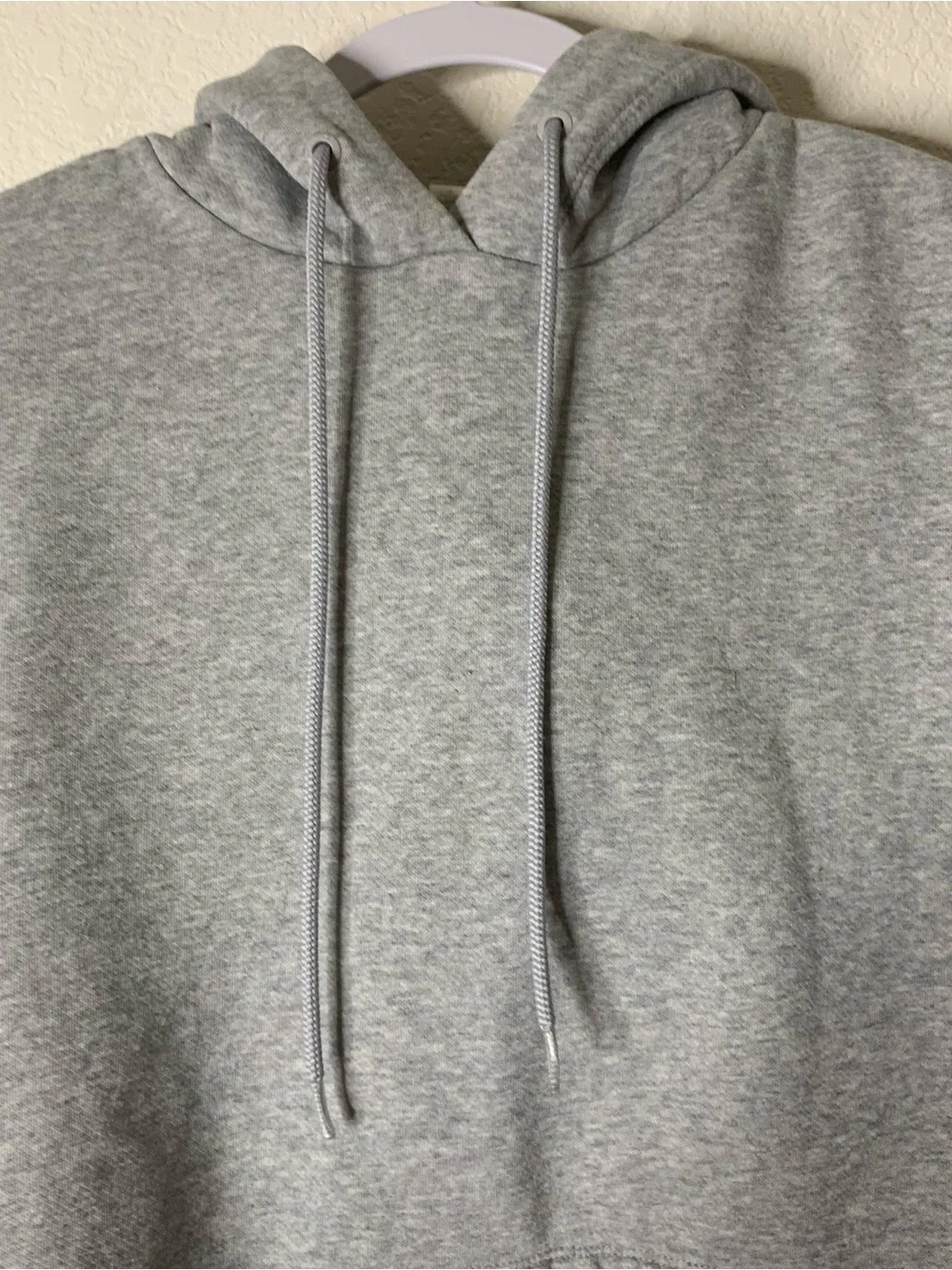 Alo yoga Womens gray cropped hooded sweatshirt XS